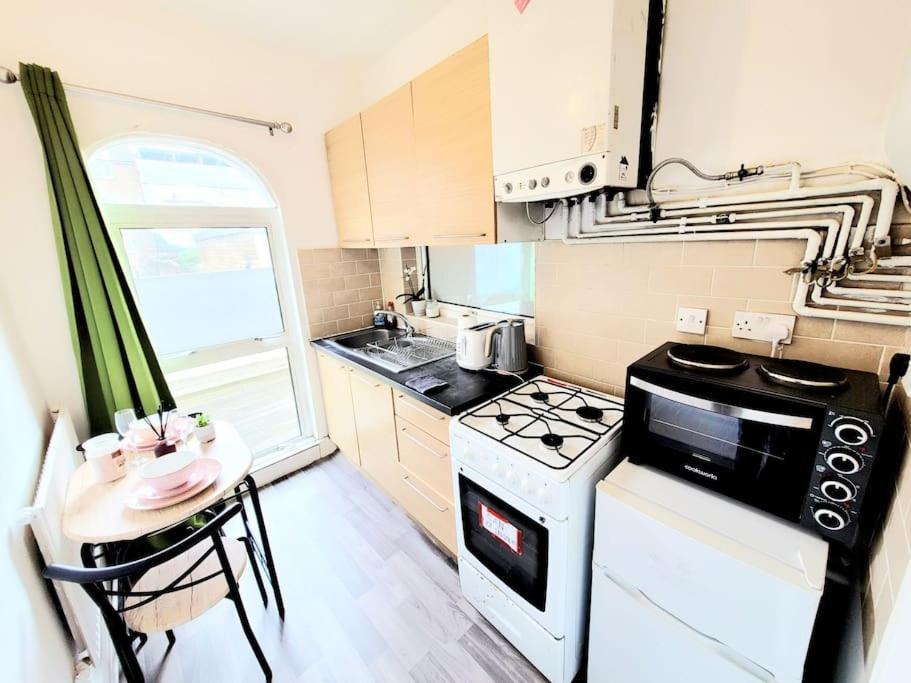 One Bedroom Apartment With A Terrace In Angel Λονδίνο Εξωτερικό φωτογραφία